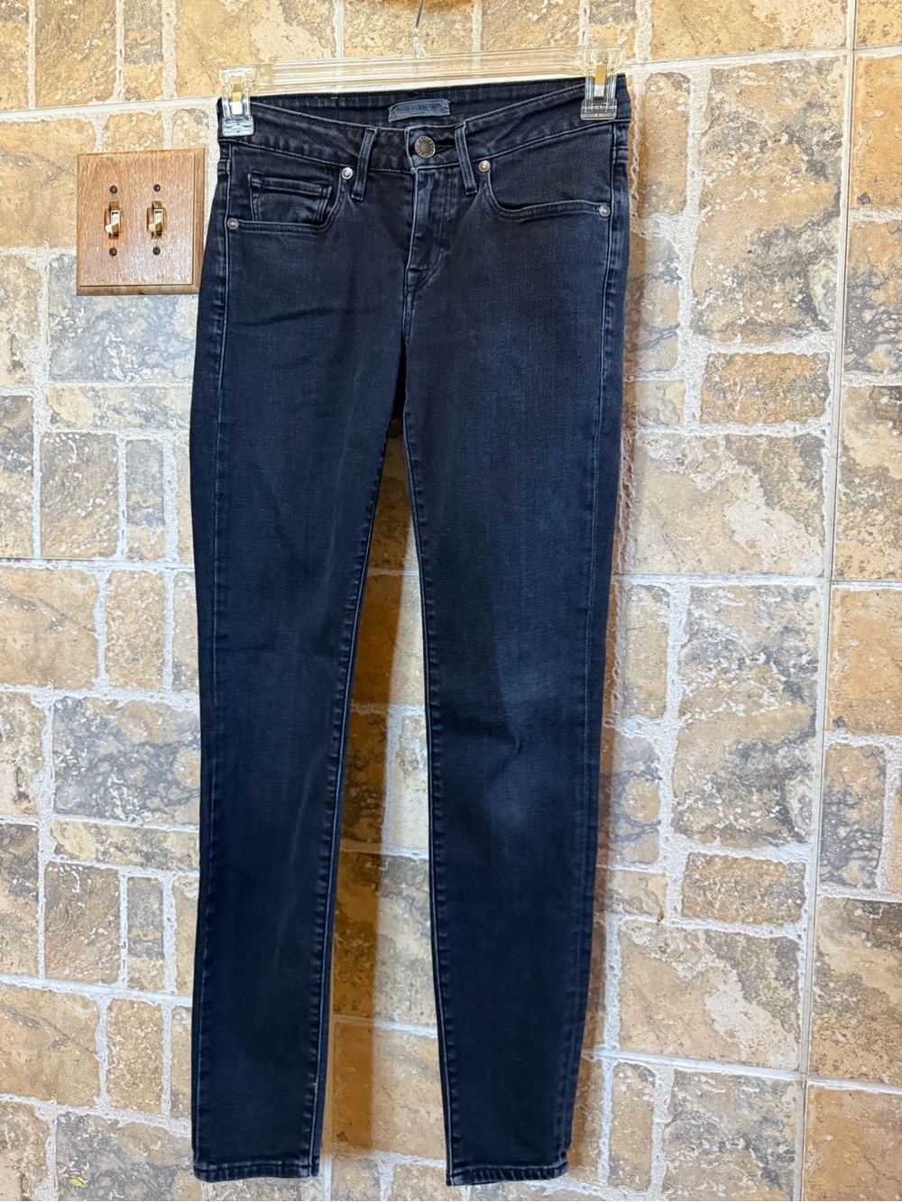 Levi's Women's Black Skinny Jeans - Dark Wash Stretch